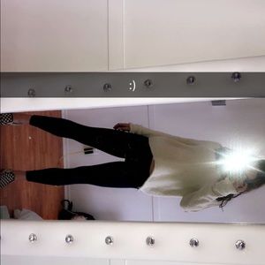 Meet your Posher, Gloria